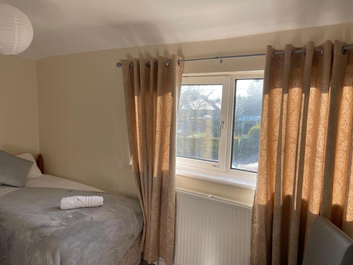 St Ives, King Bed Cosy Home, Parking, Fast Wi Fi เซนต์ไอฟส์ ภายนอก รูปภาพ