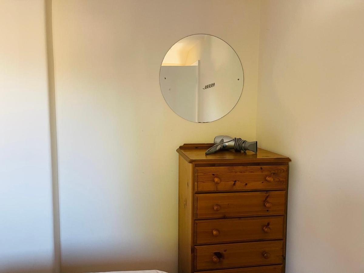 St Ives, King Bed Cosy Home, Parking, Fast Wi Fi เซนต์ไอฟส์ ภายนอก รูปภาพ