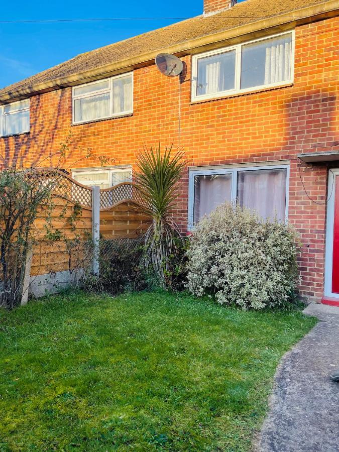 St Ives, King Bed Cosy Home, Parking, Fast Wi Fi เซนต์ไอฟส์ ภายนอก รูปภาพ